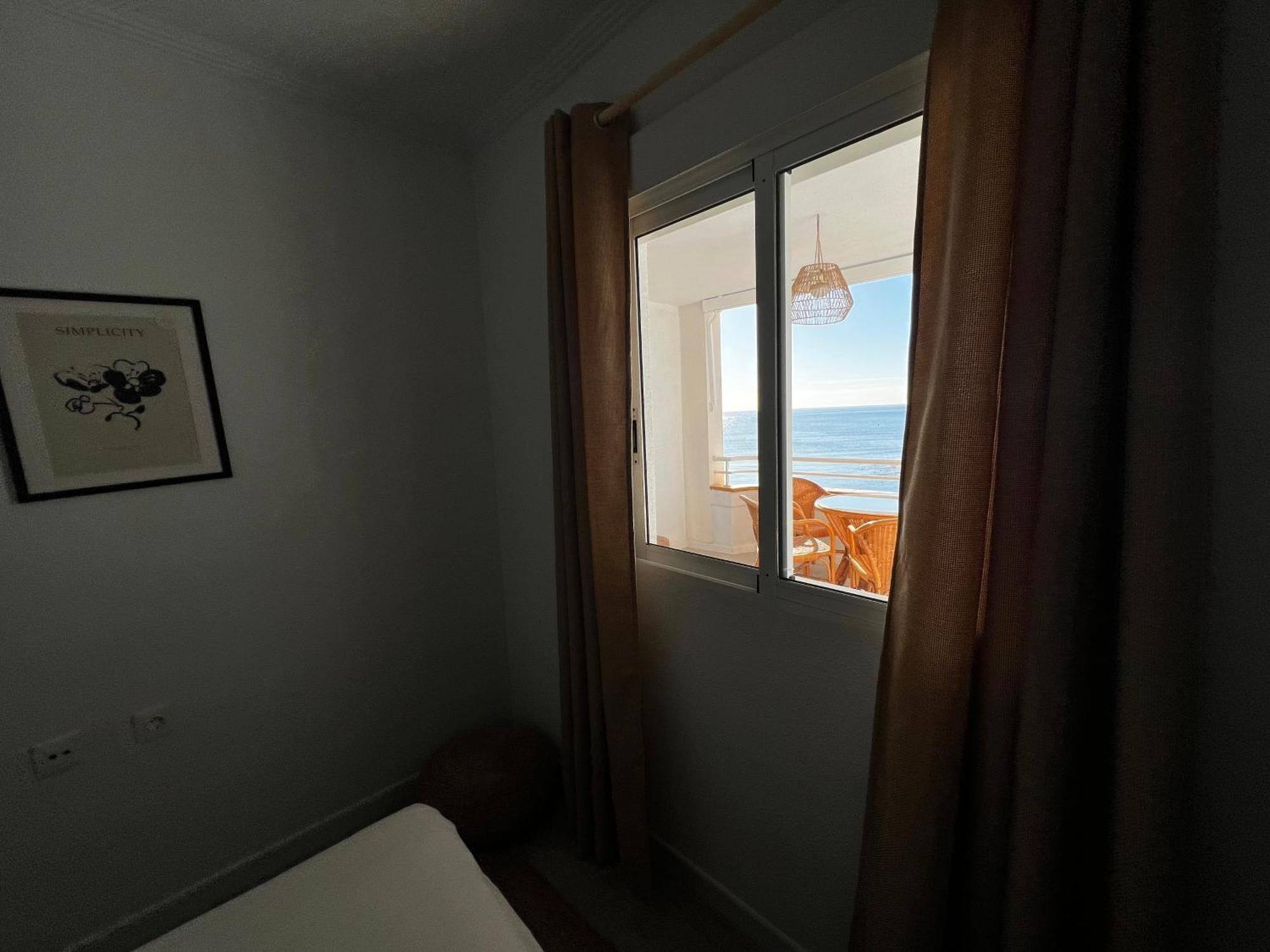 Costa Este Apartments - Торевьиа Экстерьер фото
