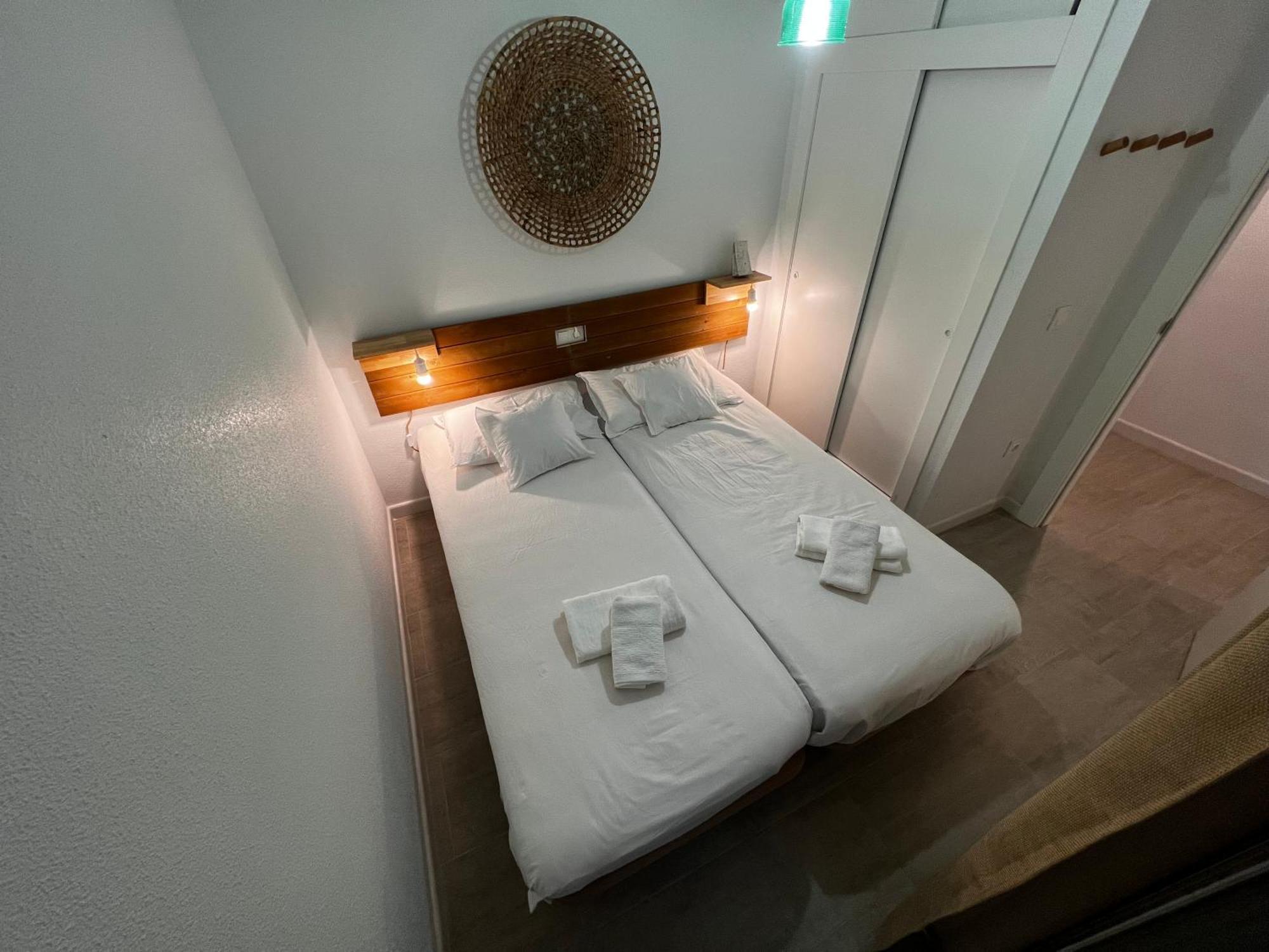 Costa Este Apartments - Торевьиа Экстерьер фото